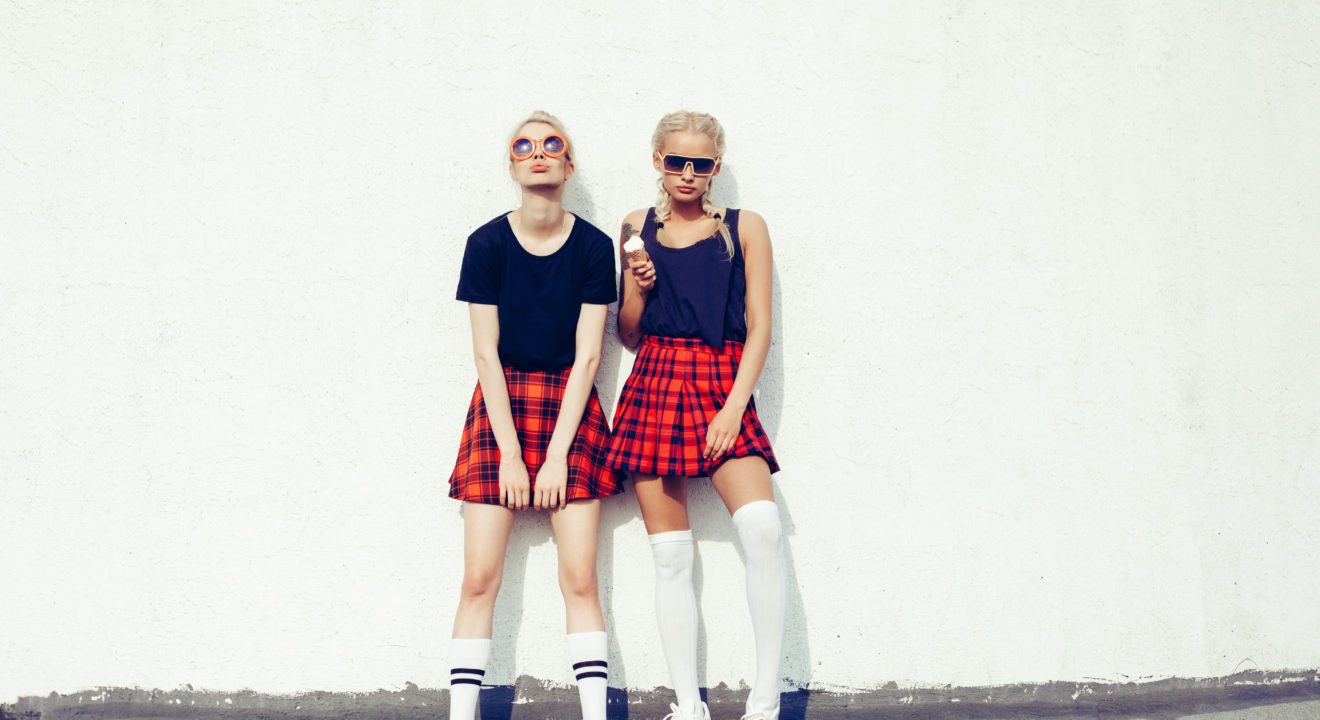 Entity reports on how plaid skirts are bringing back '90s trends.