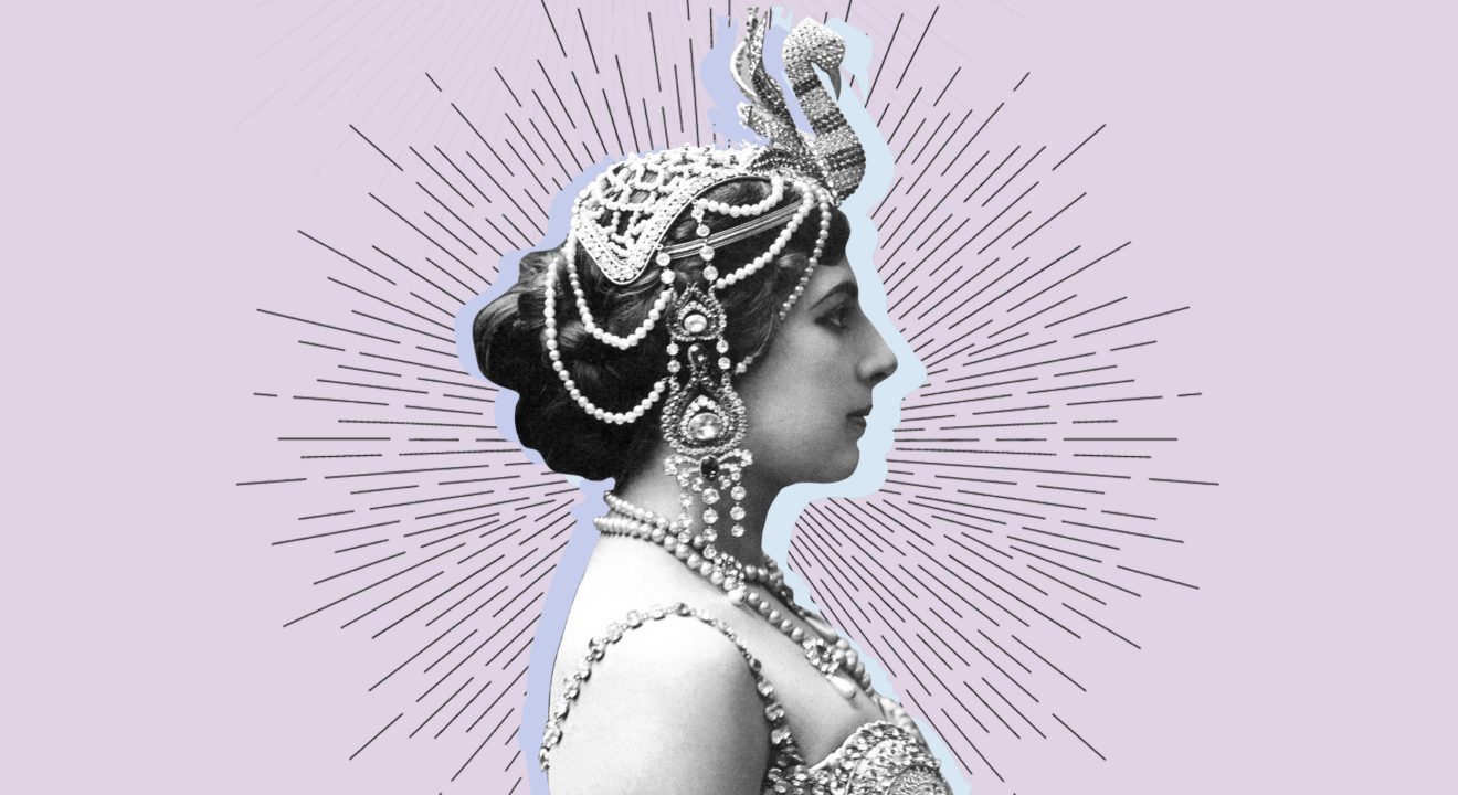 Entity loves Women That Did Mata Hari who was a successful dancer and courtesan.