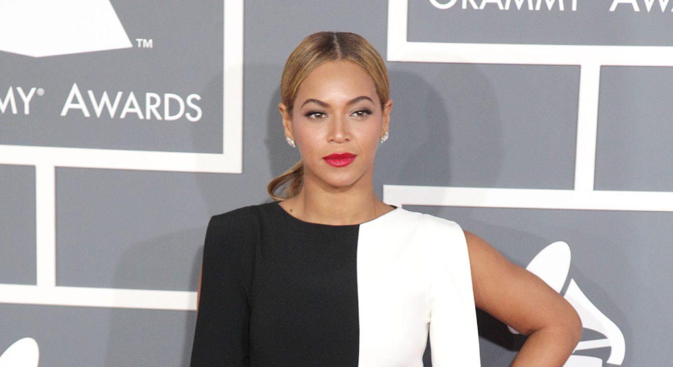 ENTITY shares Beyonce hosting a lemonade-themed holiday bash.