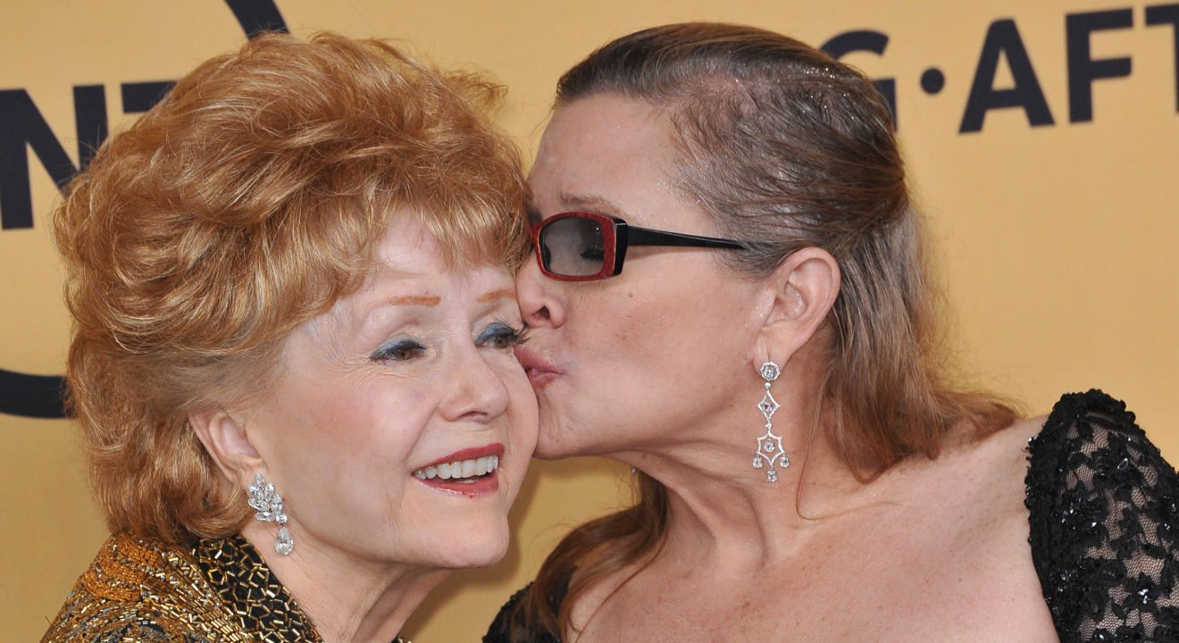 ENTITY reports on Carrie Fisher's unbreakable bond with her mother, Debbie Reynolds, as seen at the 2015 SAG Awards.