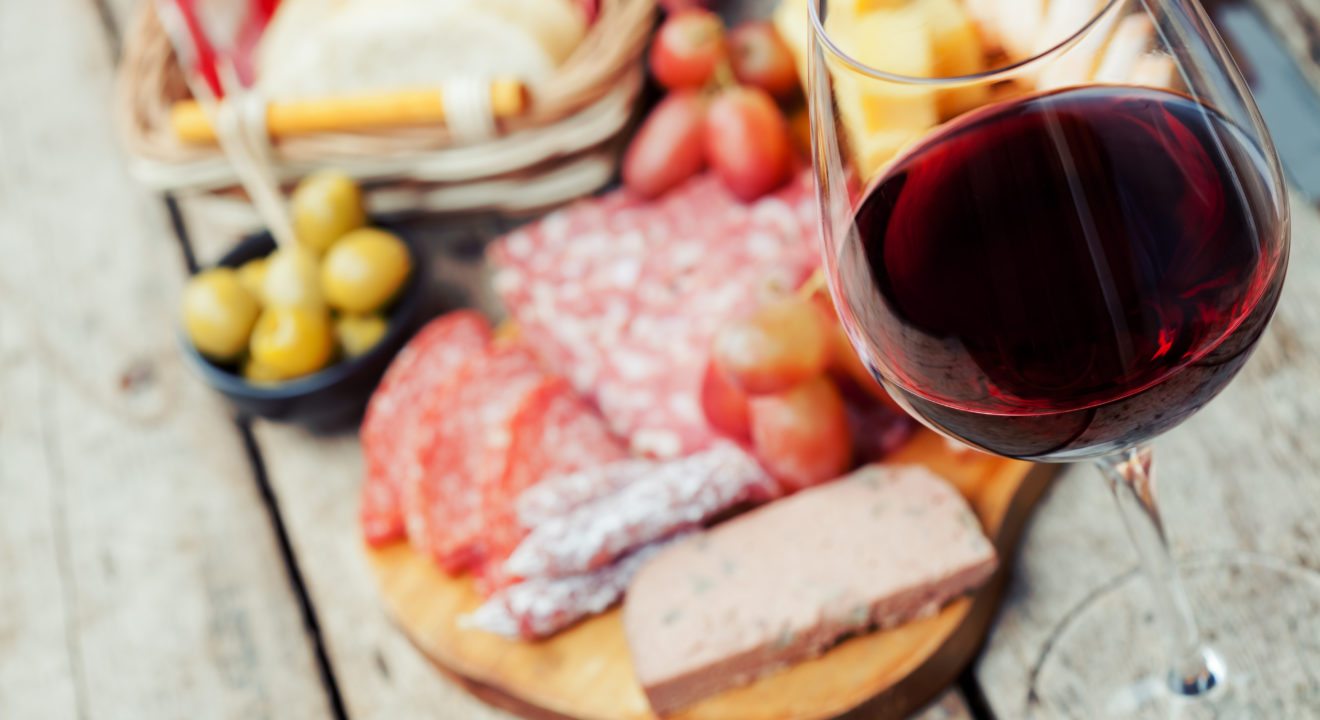 Entity reports on the best red wine pairings.