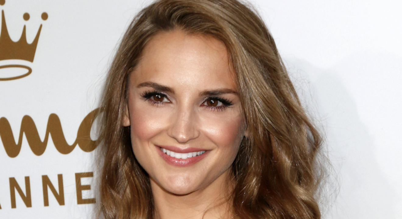 Entity reports on Rachael Leigh Cook.