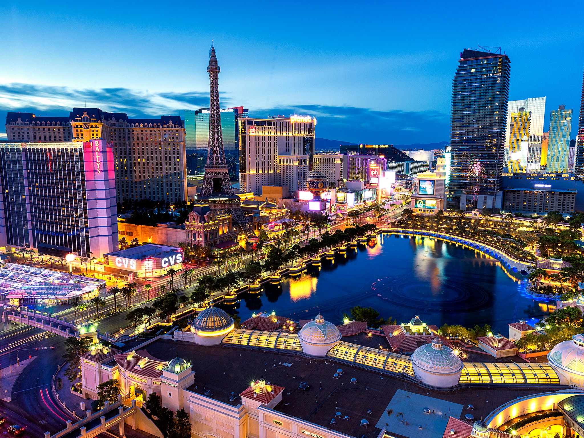 America's New Eco Luxury HotSpot: The Las Vegas City Center