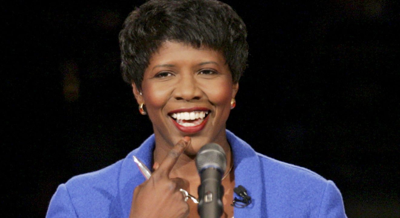 ENTITY shares Moderator Gwen Ifill as a #WomanThatDid.