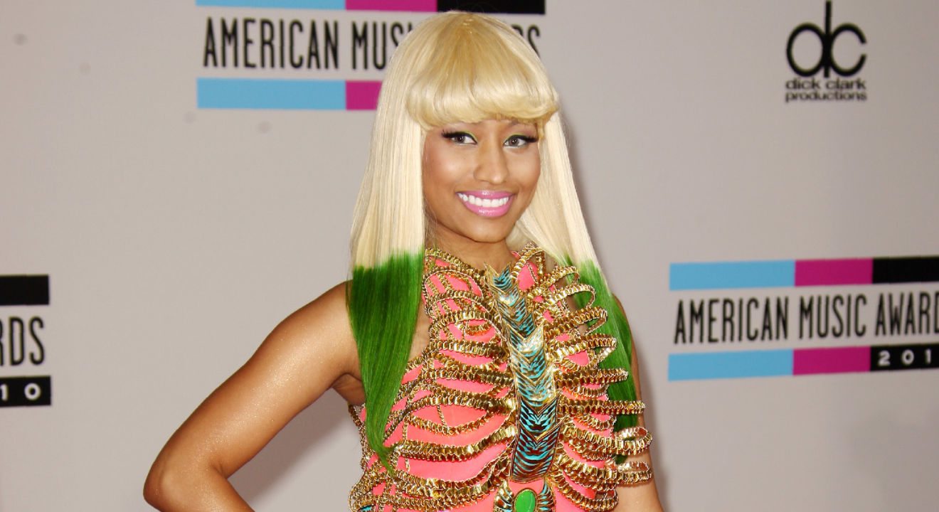 nicki minaj hairstyles with bangs