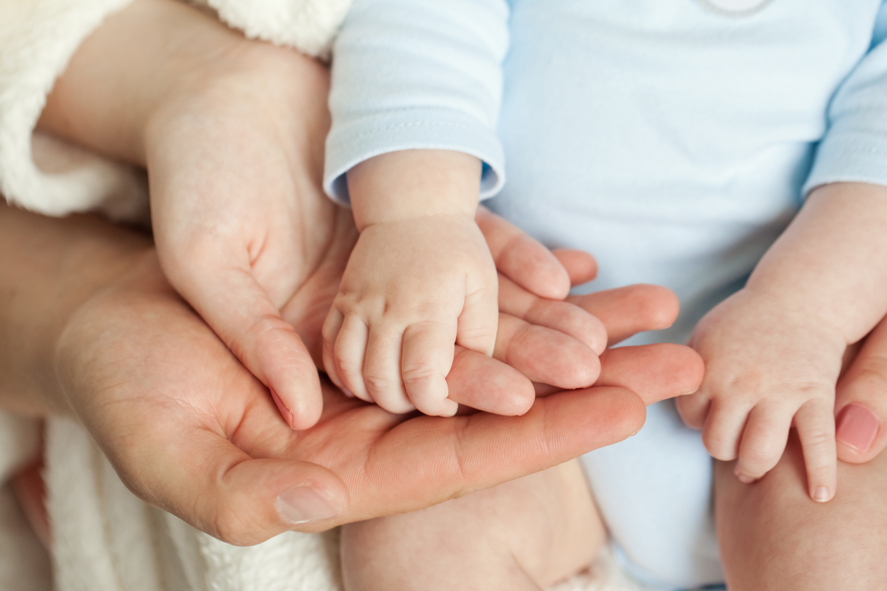 should-adoptive-parents-tell-their-children-they-re-adopted