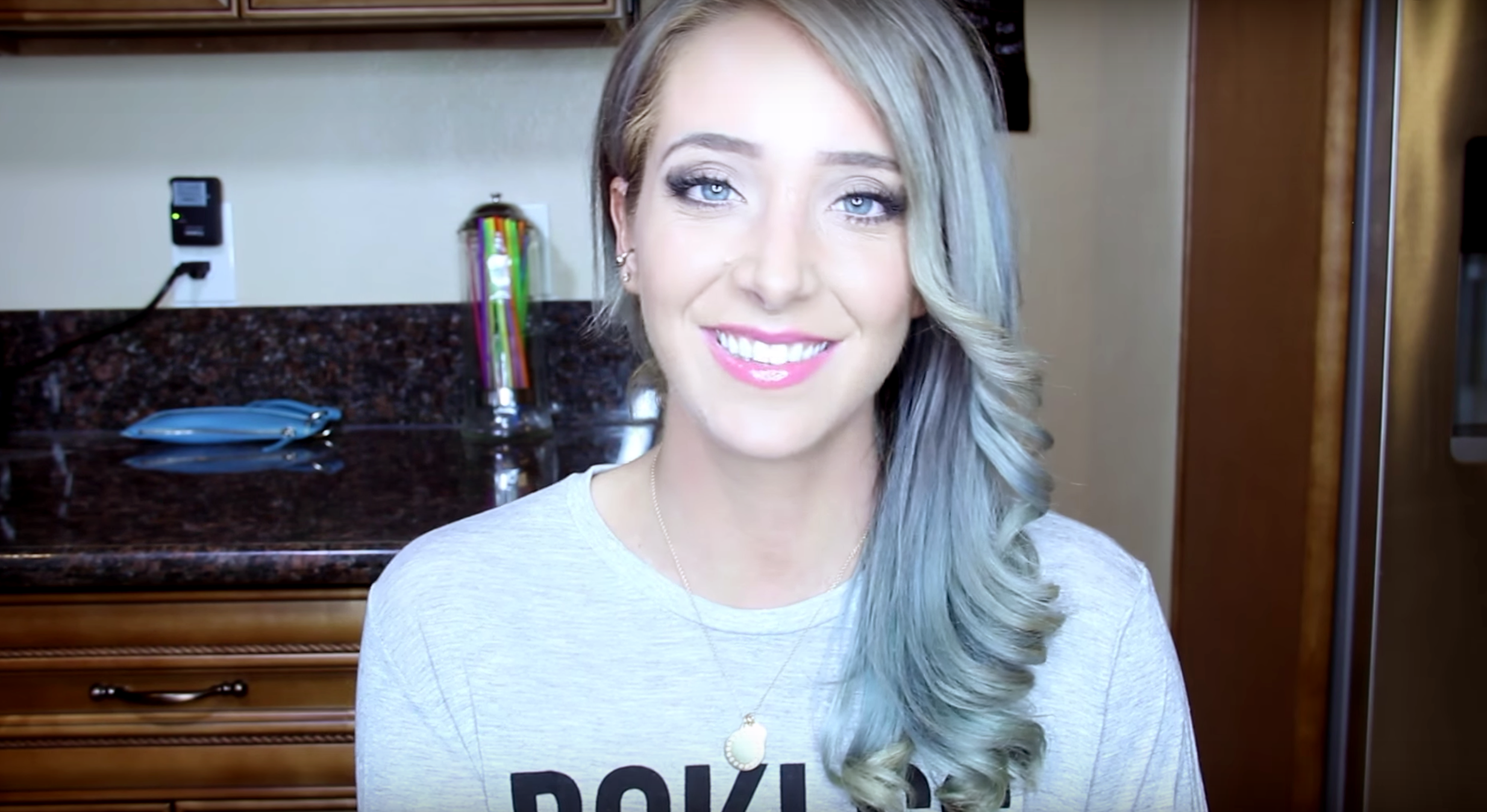 1. Jenna Marbles Dyes Her Hair Blue - wide 3