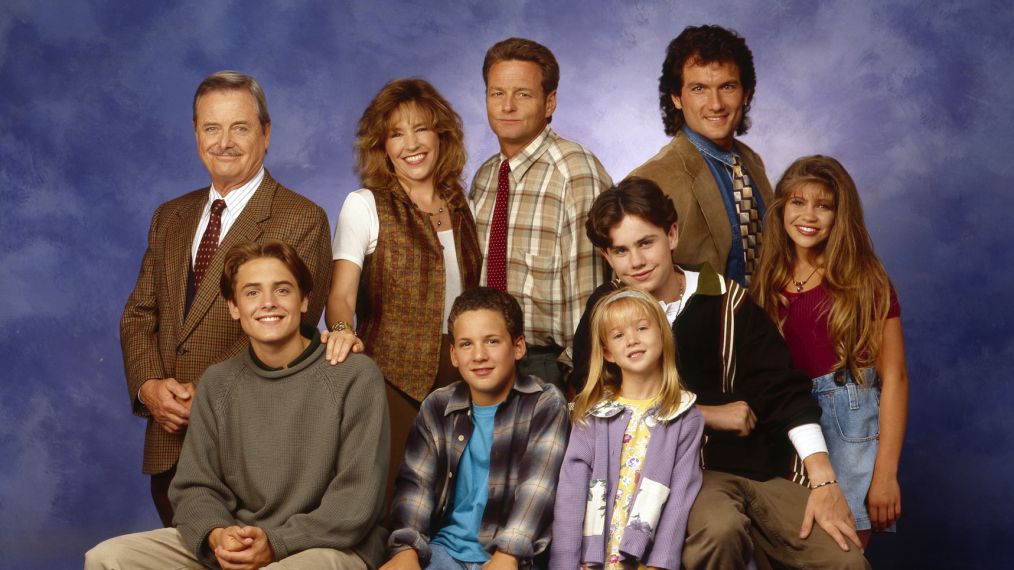 21-tv-shows-that-make-you-believe-in-the-power-of-family-huffpost