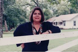 A photo of Wilma Mankiller to illustrate ENTITY's article about her.
