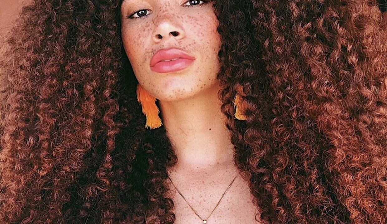 ENTITY gives you the best hairstyles for curls to Instagram this summer
