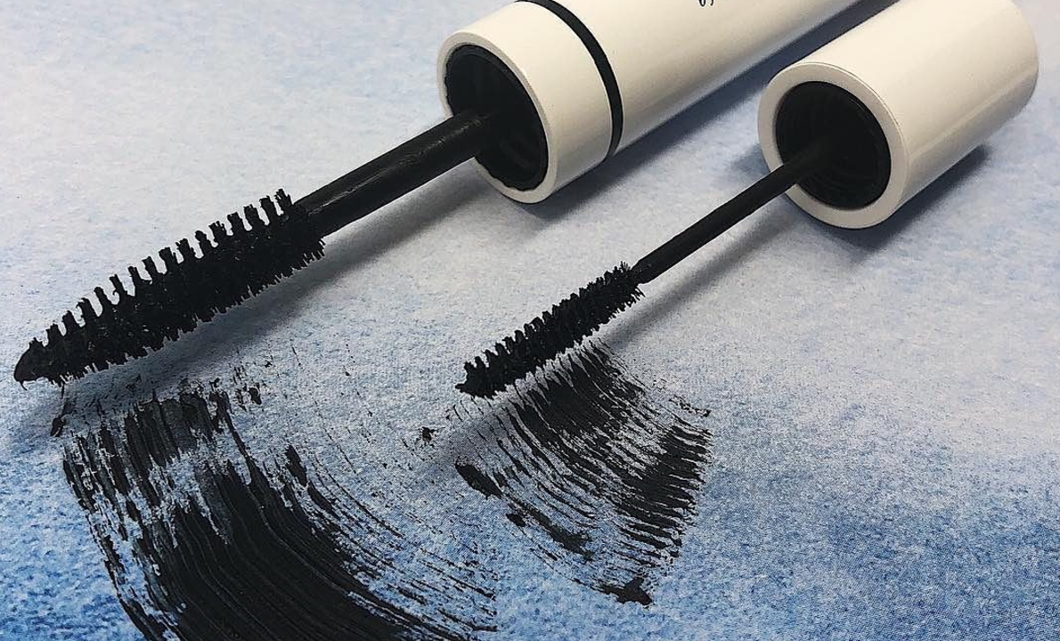 ENTITY shares produce review of POPSUGAR Thick + Thin Mascara