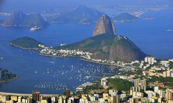 Entity shows photo of Rio via rio de janeiro dream vacation website
